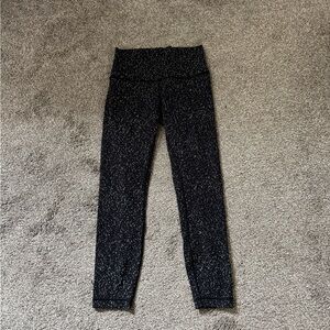 Lululemon Size 8 Black Speckled Wonder Under